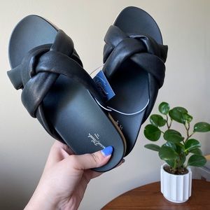 NWT Target Universal Thread Black Sandals